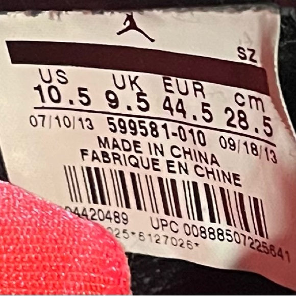 PREOWNED NIKE AIR JORDAN 5 RETRO CRACKING ELEPHANT BLACK AND INFRARED RED - Picture 7 of 9